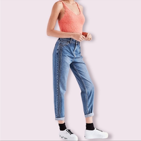 Urban Outfitters BDG Pintuck Mom Jean in Vintage Wash, US 25 - Picture 3 of 7